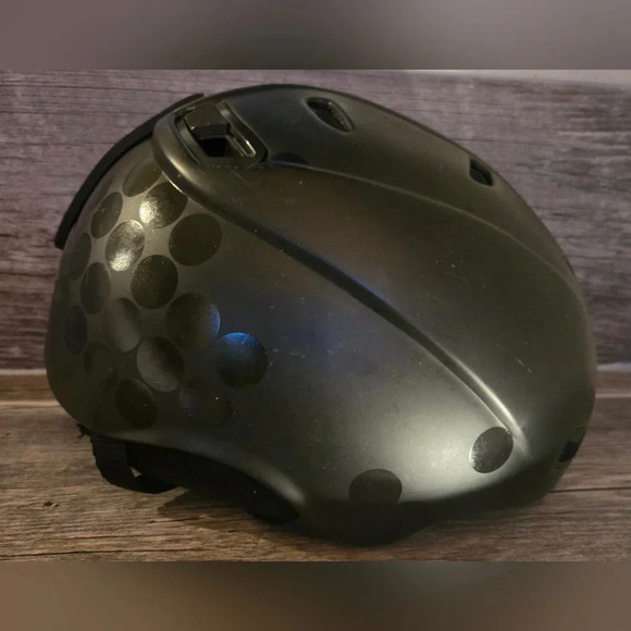 Snowboard helmet, boys size small - Picture 2 of 5